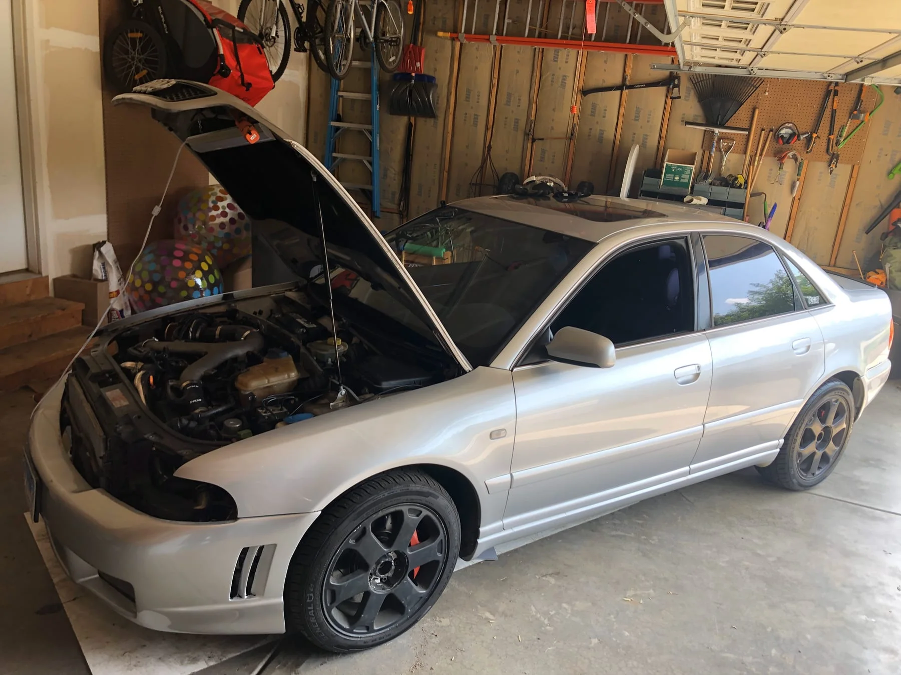 Complete silver B5 S4 in the workshop before major service